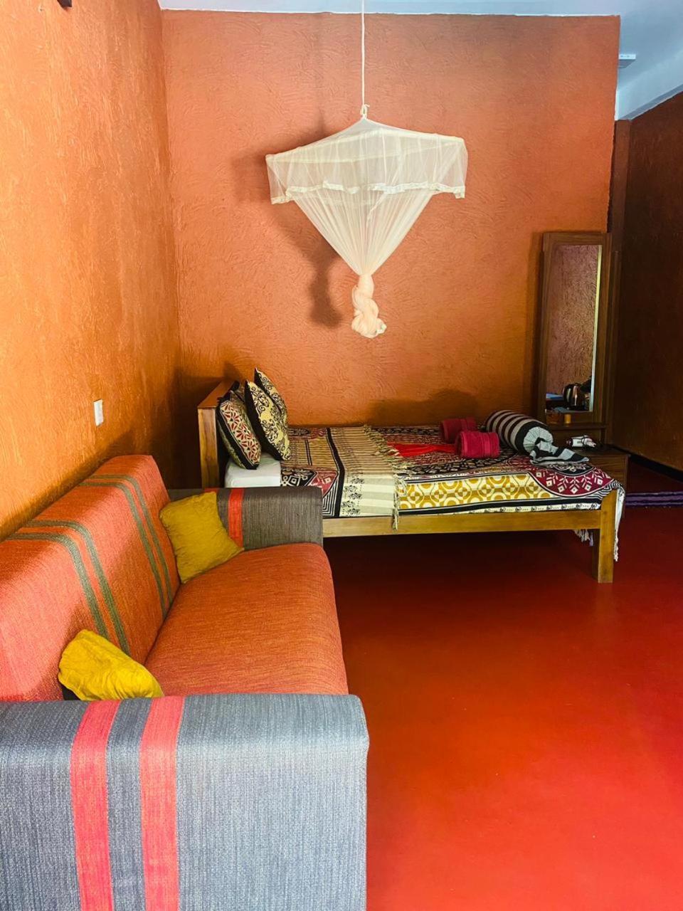 Hotel Hideaway Garage Dambulla Dış mekan fotoğraf