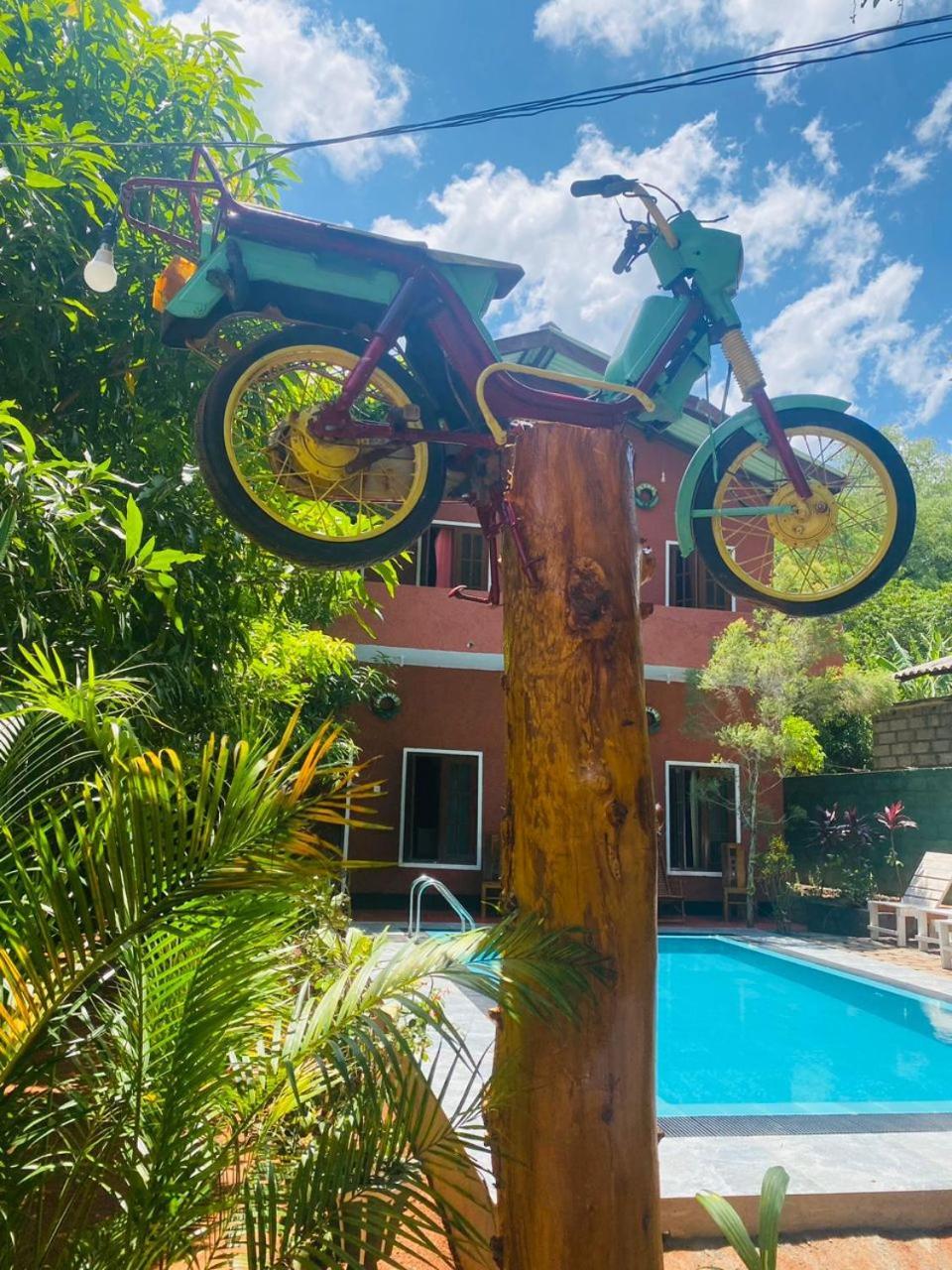 Hotel Hideaway Garage Dambulla Dış mekan fotoğraf
